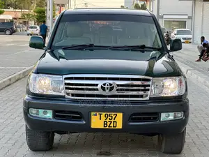 Toyota Land Cruiser 2000 Green