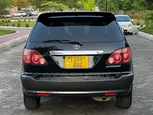 Toyota Harrier 2001 Black