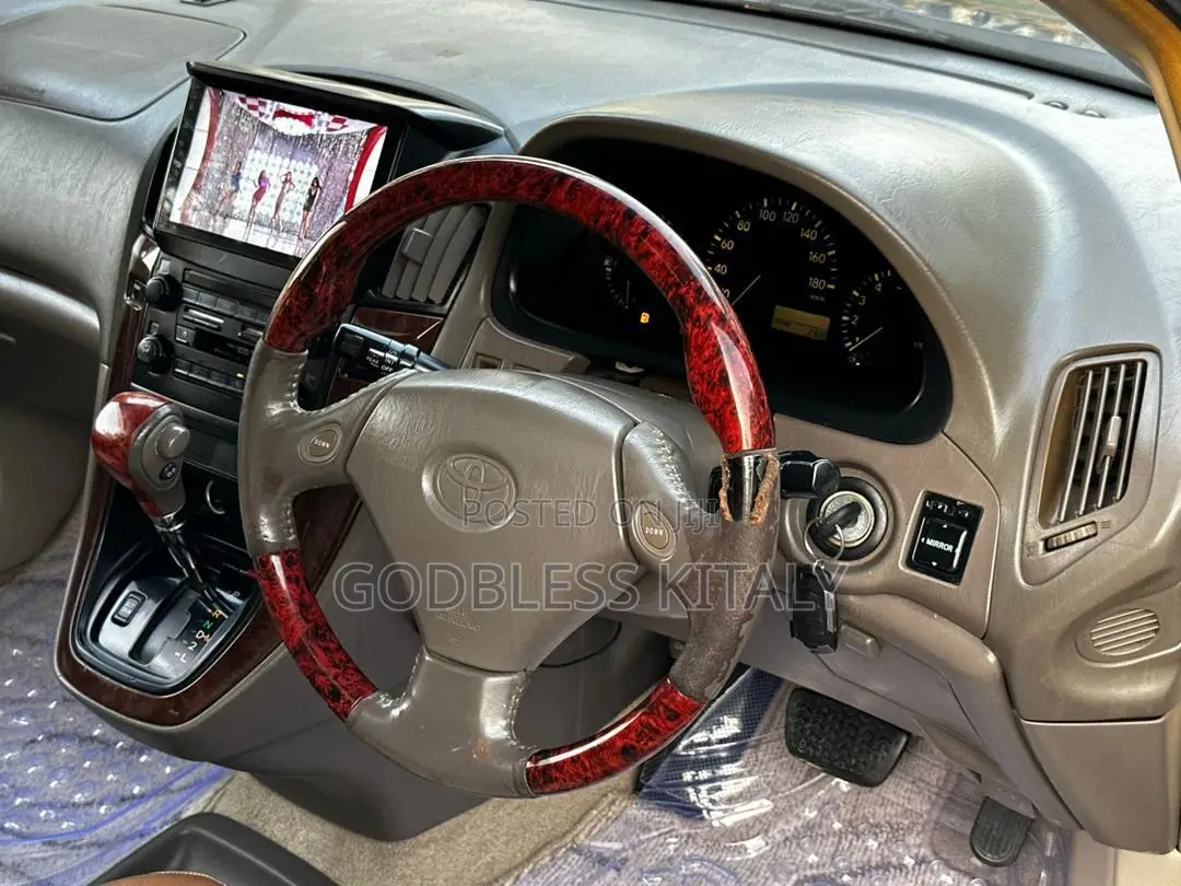 Toyota Harrier 2001 Black