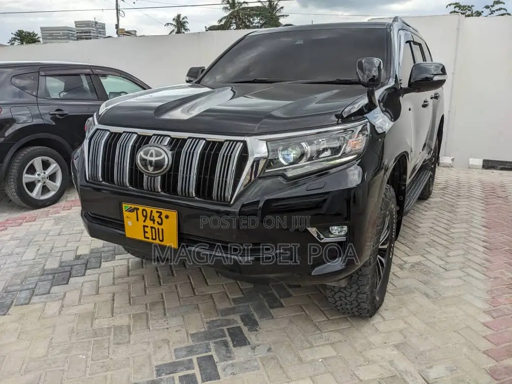 Toyota Land Cruiser Prado 2018 Black