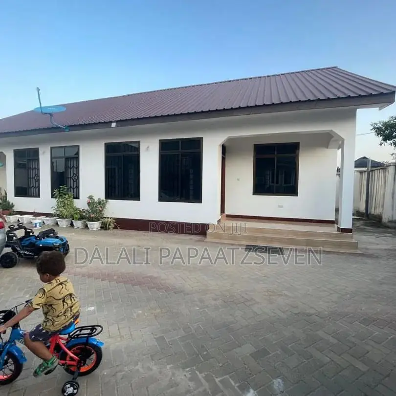 2bdrm Apartment in Dalalipapaatzseven, Kinondoni for rent
