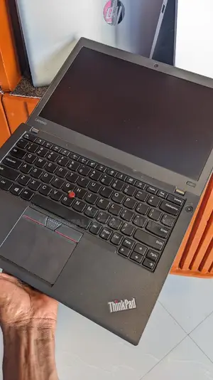 Laptop Lenovo ThinkPad X260 4GB Intel Core I7 HDD 500GB