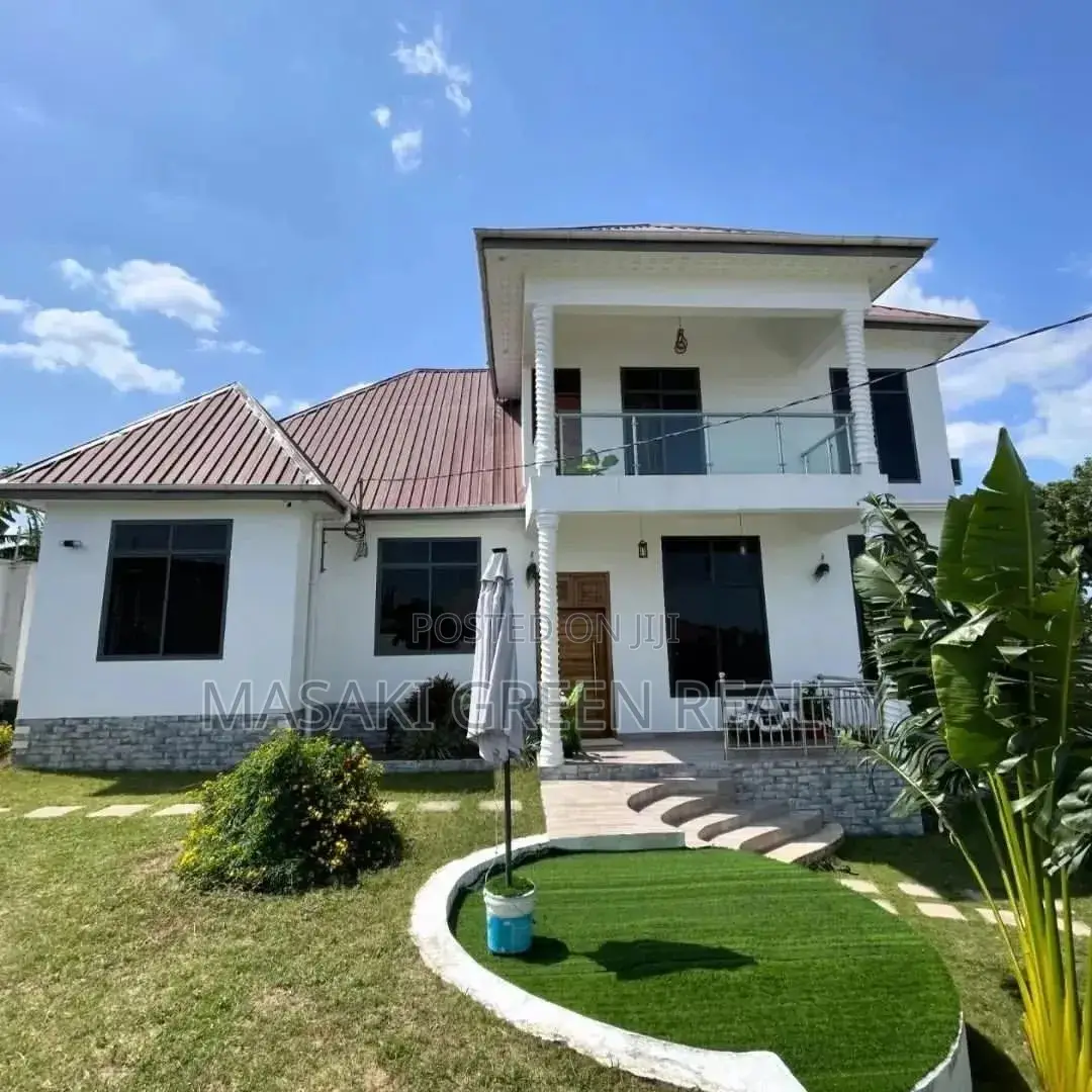 5bdrm House in Salasala Estate, Kinondoni for sale