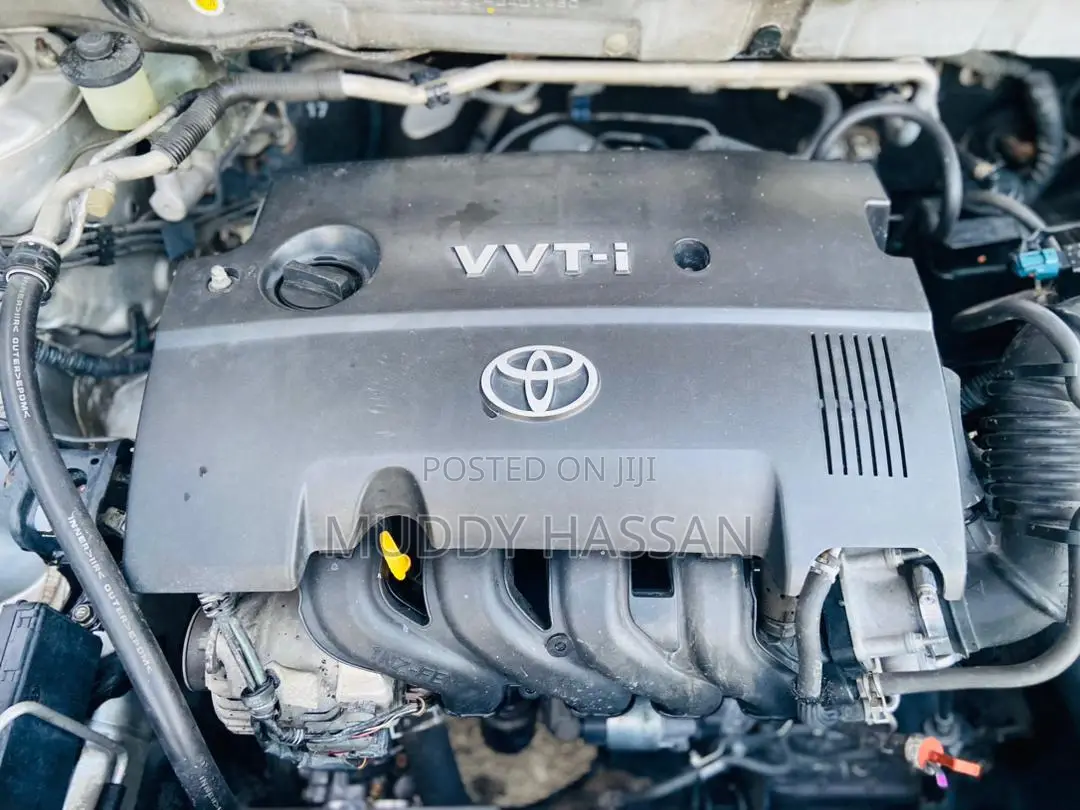 Toyota Corolla RunX 2004 Silver