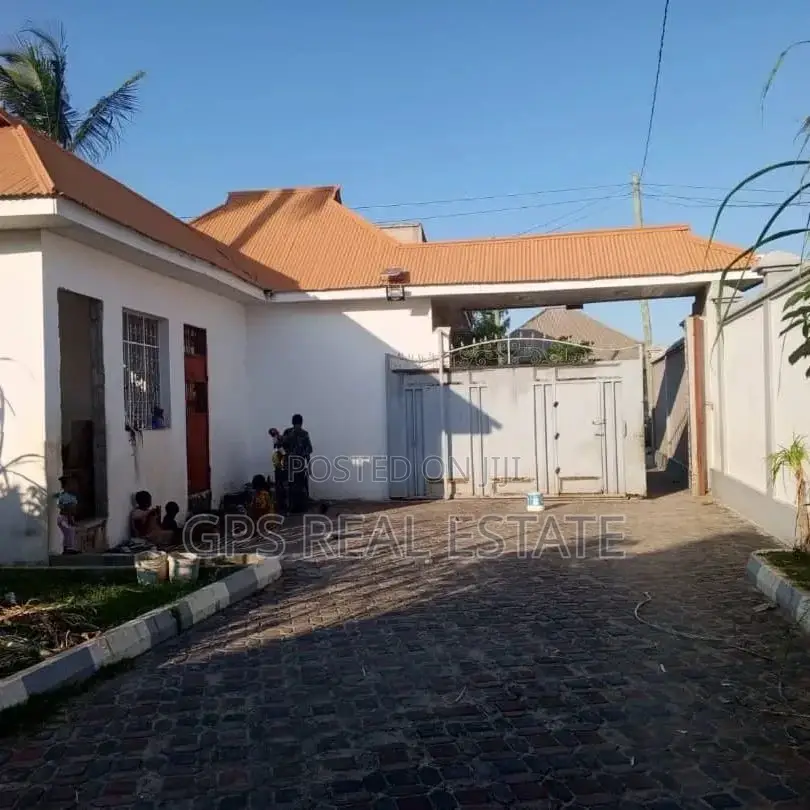 3bdrm House in Gongo La Mboto, Ilala for sale