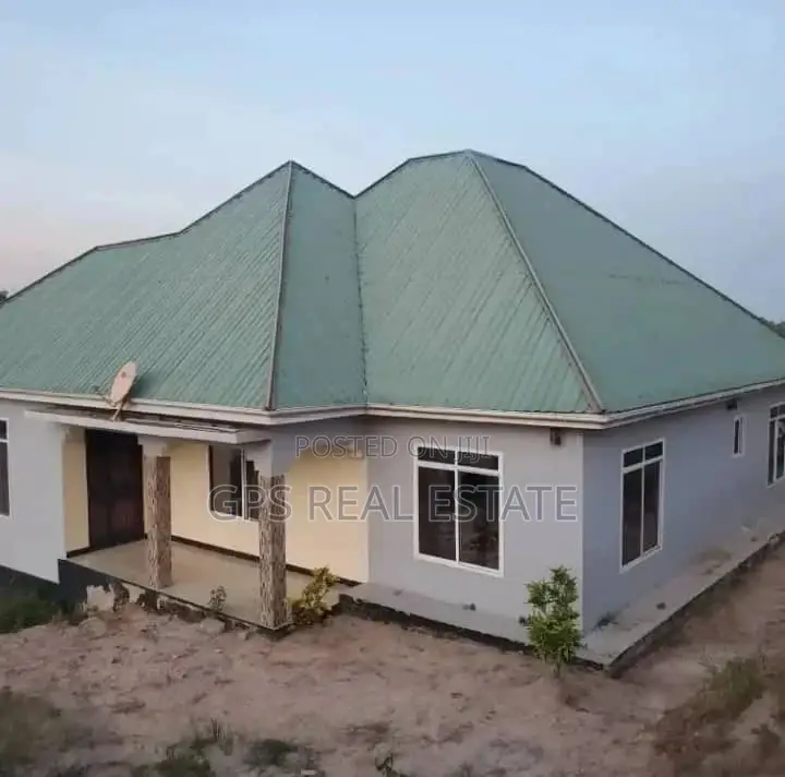 3bdrm House in Mbezi Kwa Msuguli, Kinondoni for sale