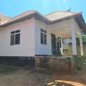 4bdrm House in Mbezi Makabe, Kinondoni for sale