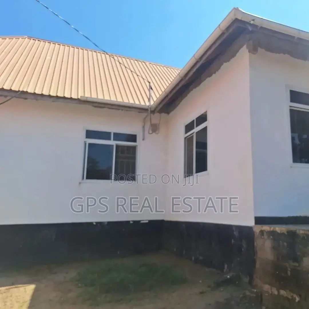 4bdrm House in Mbezi Makabe, Kinondoni for sale