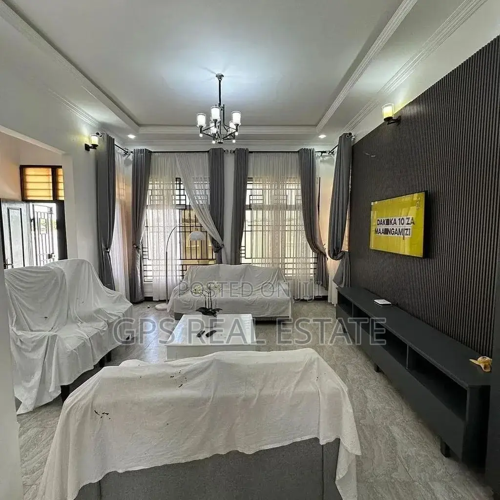 4bdrm House in Madale Mivumoni, Kinondoni for sale