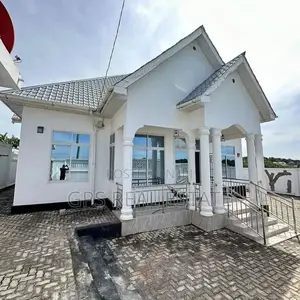 4bdrm House in Madale Mivumoni, Kinondoni for sale