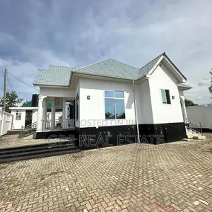4bdrm House in Madale Mivumoni, Kinondoni for sale