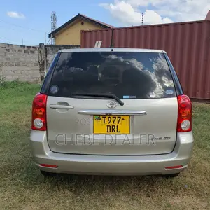 Toyota Raum 1.5 AWD 2003 Silver