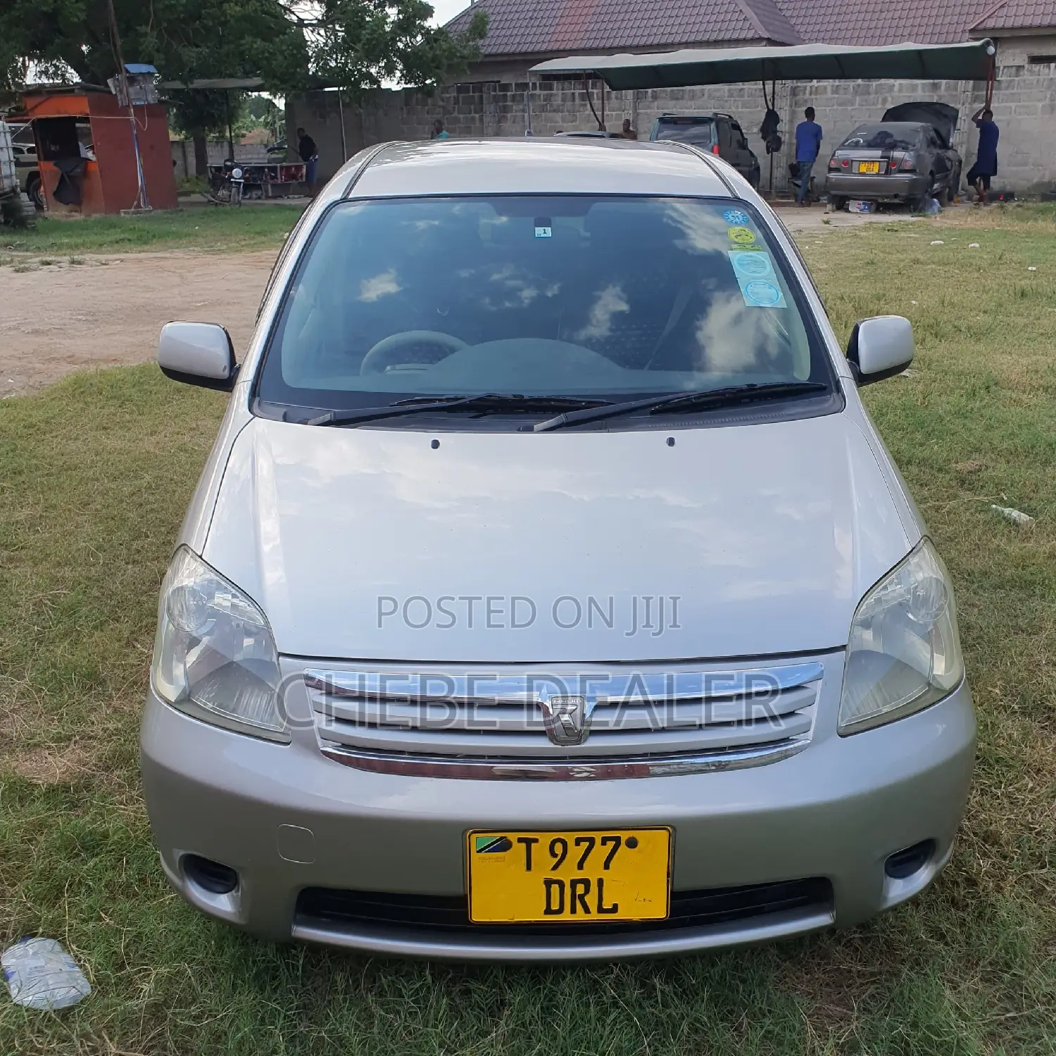 Toyota Raum 1.5 AWD 2003 Silver