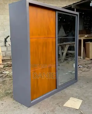 Kabati La Nguo La Ku Slide Na Kioo Kikubwa