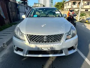 Toyota Crown 2011 Silver