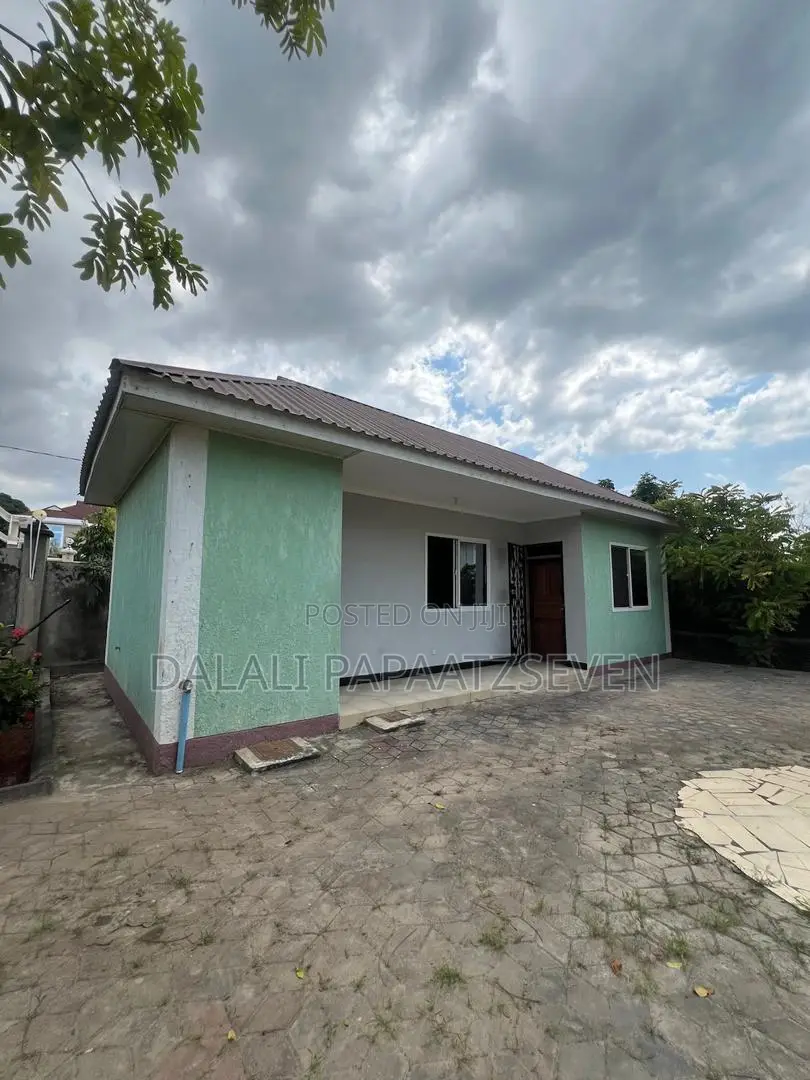 1bdrm Apartment in Dalalipapaatzseven, Kinondoni for rent