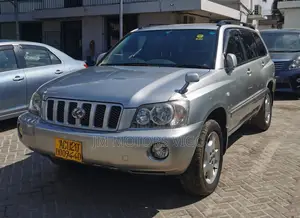 Toyota Kluger 2002 Silver