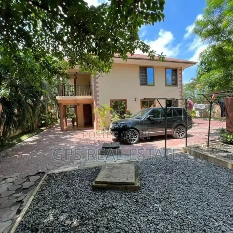 5bdrm House in Salasala, Kinondoni for sale