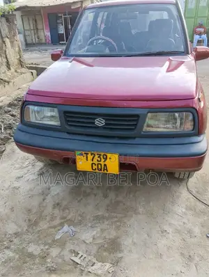 Suzuki Escudo 2005 Red