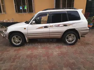 Toyota RAV4 Cabriolet 1998 White