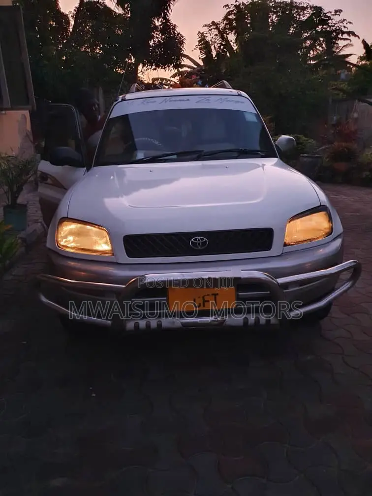 Toyota RAV4 Cabriolet 1998 White