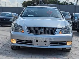Toyota Crown 2005 Silver