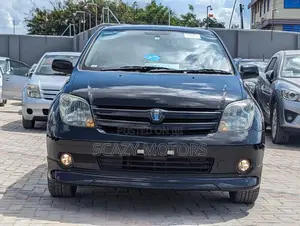Toyota IST 2005 Black