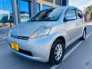 Toyota Passo 2005 Silver