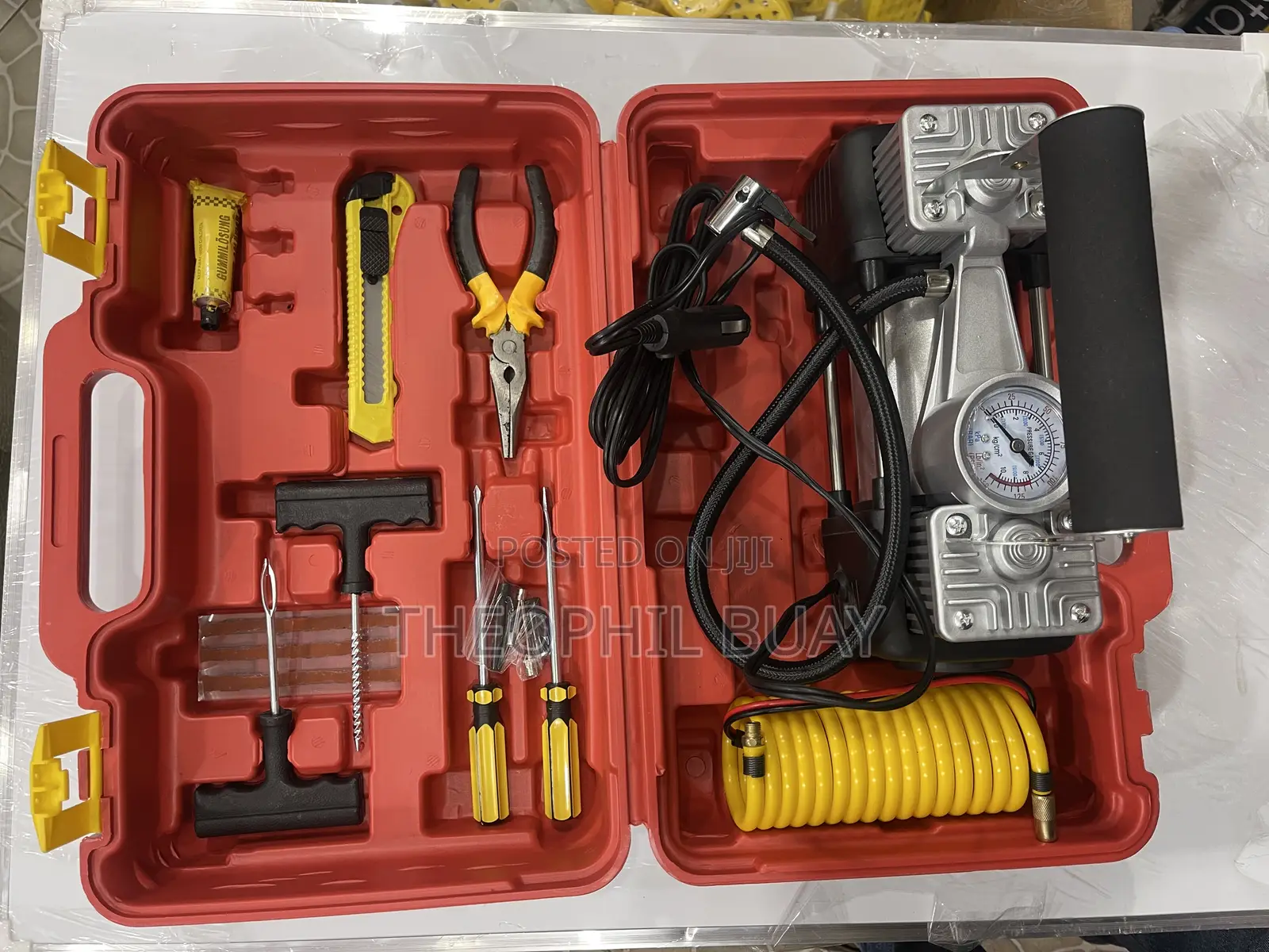Electric Air Compressor With Its Accessories