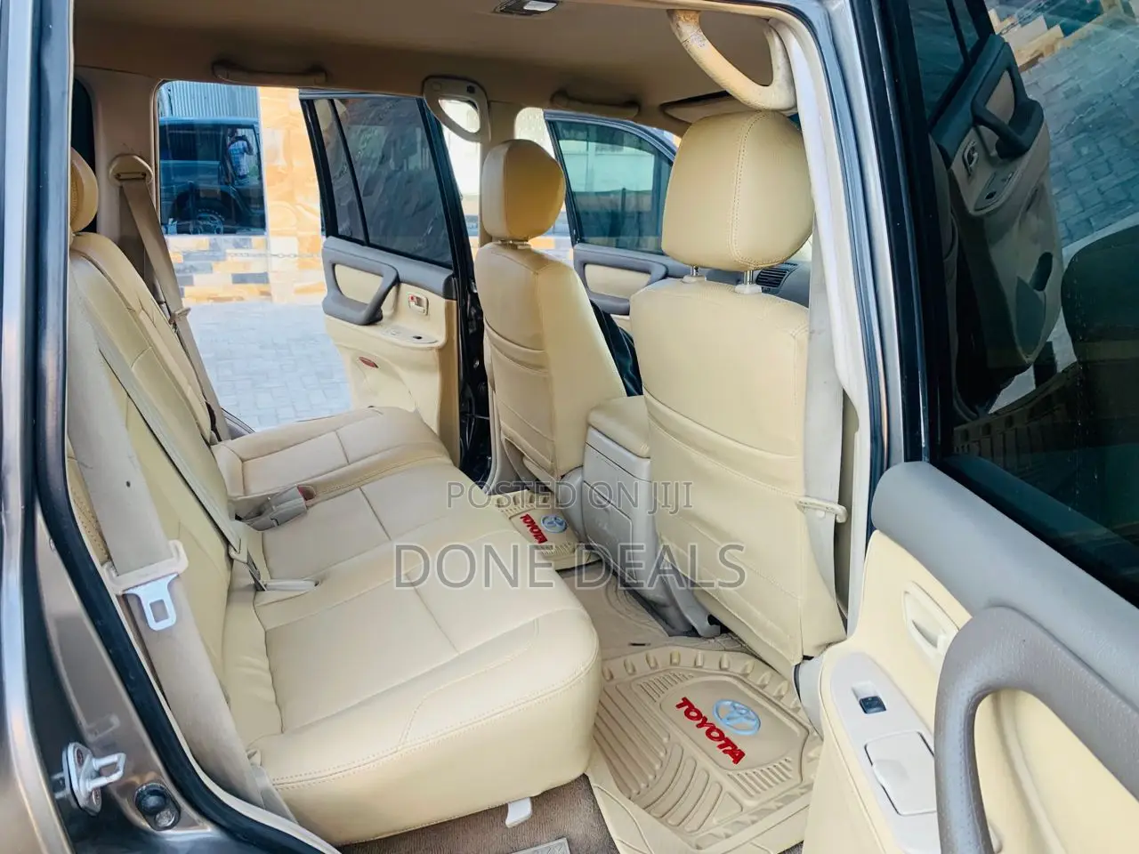 Toyota Land Cruiser 2006 Gray