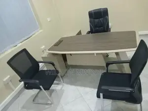 Meza Ya Ofisi Na Viti Vyake(Office Table + Chairs)