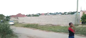 Eneo Lenye Ukubwa Wa SQMT 1064 Linauzwa Lipo Tegeta Wazo