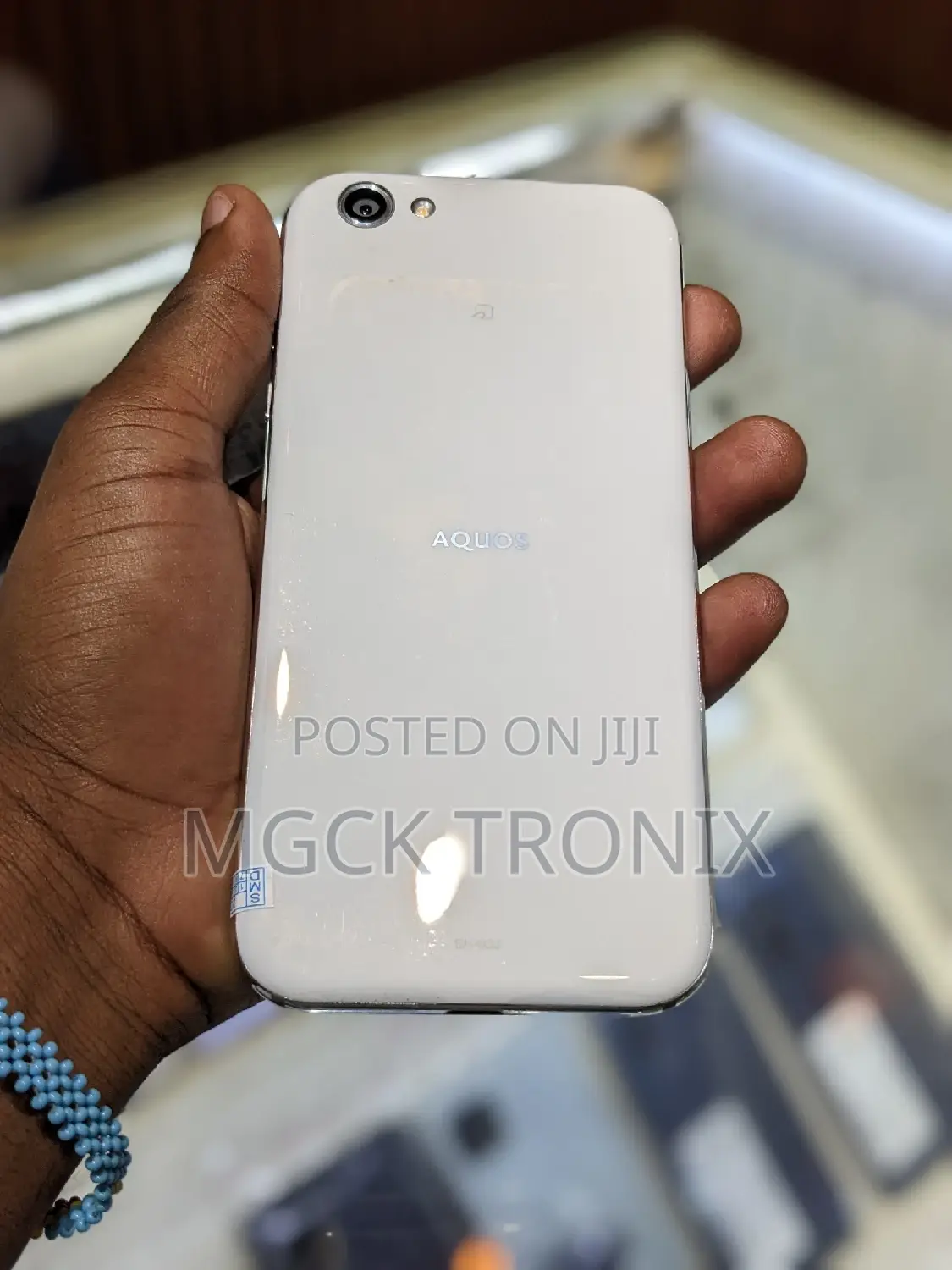 Sharp Aquos Sense 32 GB White