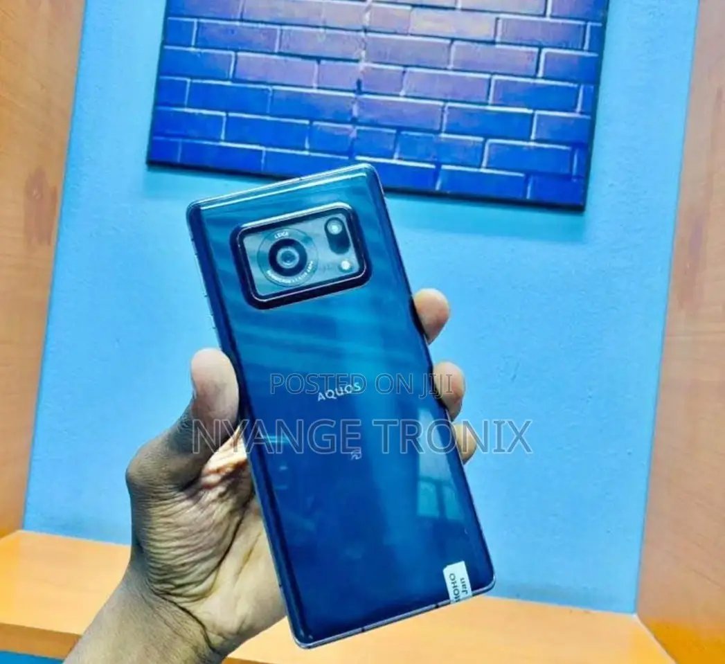 Sharp Aquos R6 128 GB