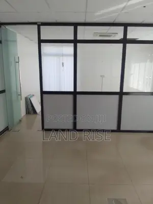 75 SQM Office Oysterbay