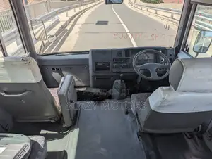 Nissan Civilian 2003