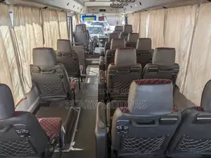 Mitsubishi Fuso Rosa 1998 White