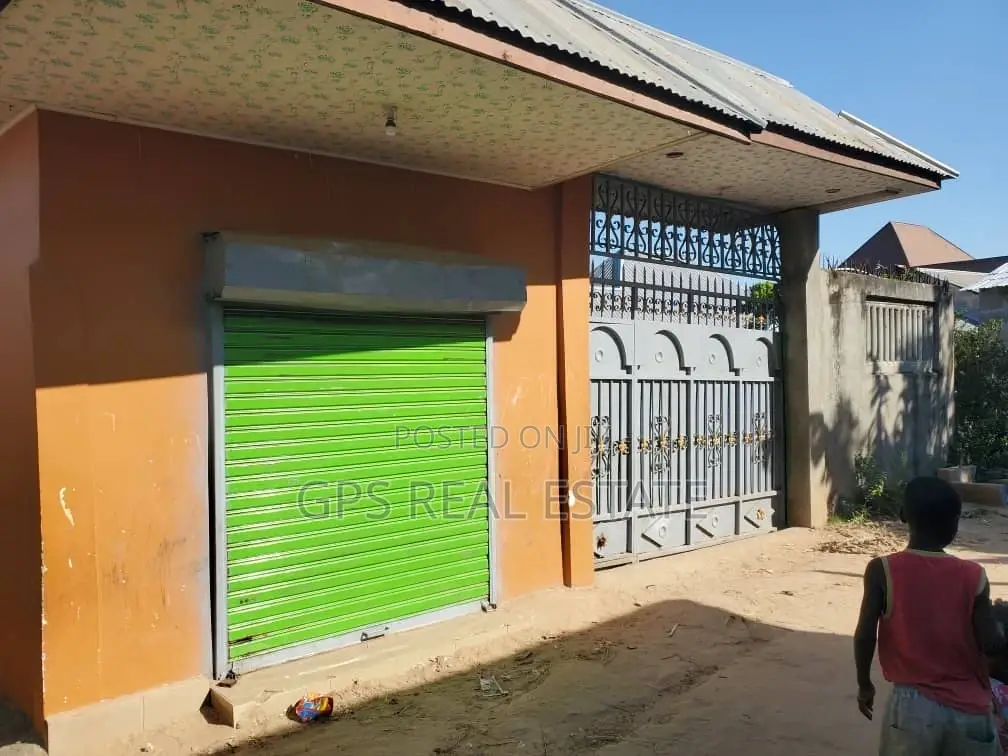 3bdrm House in Chamazi Mzambarauni, Temeke for sale