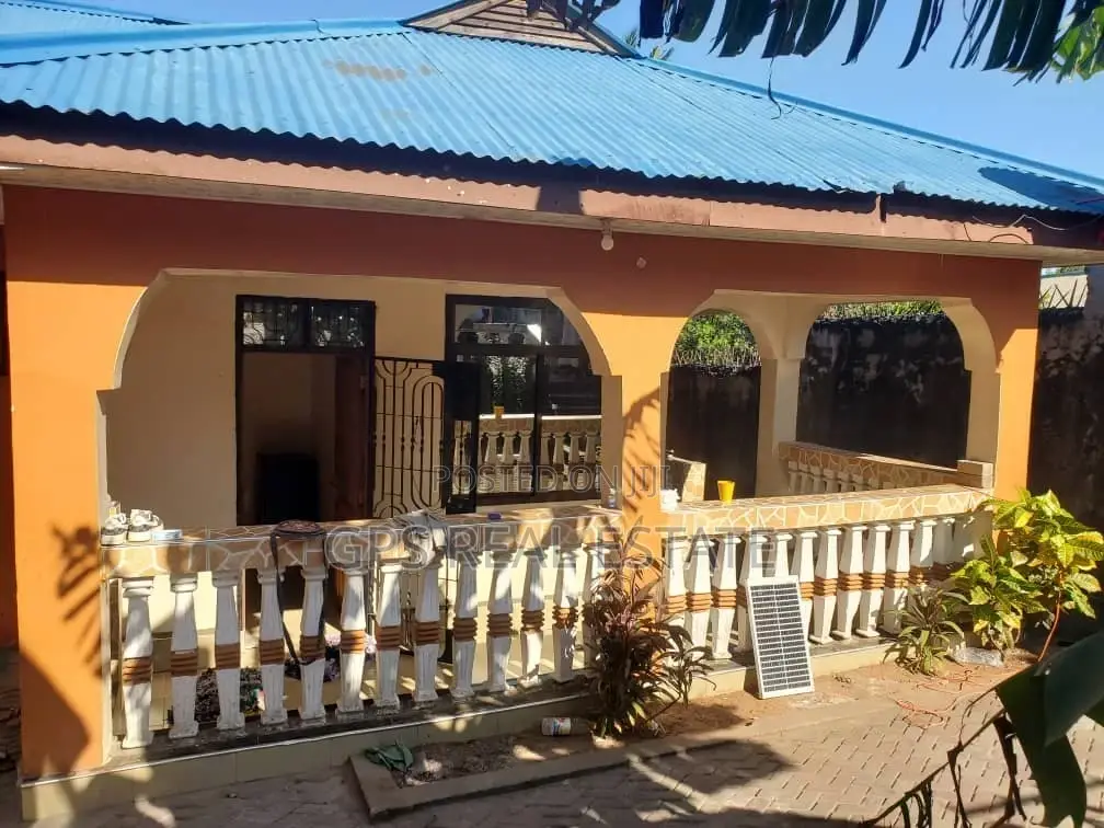 3bdrm House in Chamazi Mzambarauni, Temeke for sale