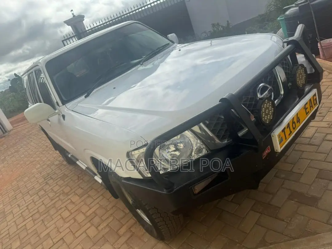 Nissan Patrol 2014 White