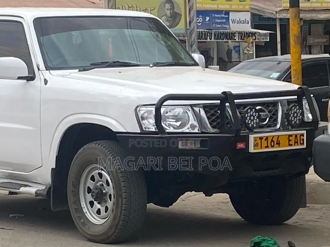 Nissan Patrol 2014 White