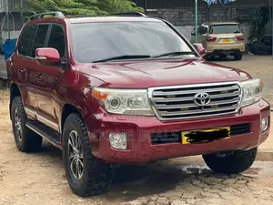 Toyota Land Cruiser 2012 Red