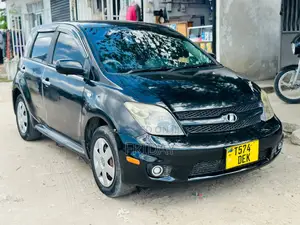 Toyota IST 2006 Black