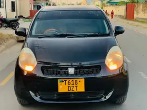 Toyota Vitz 2010 Black
