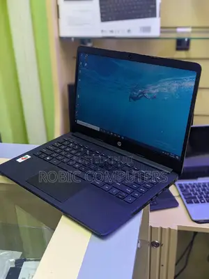 Laptop HP 240 8GB Intel Core I3 HDD+SSD 128GB