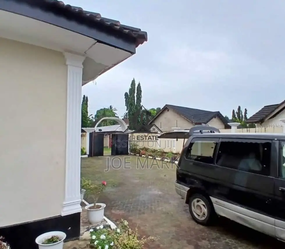 3bdrm House in Mark Real Estate, Mbezi Beach for sale