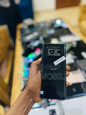 Sharp Aquos R6 128 GB Black