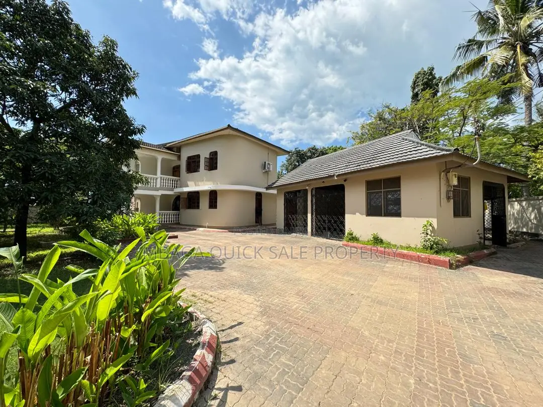 6bdrm House in Mbezi Africana for rent