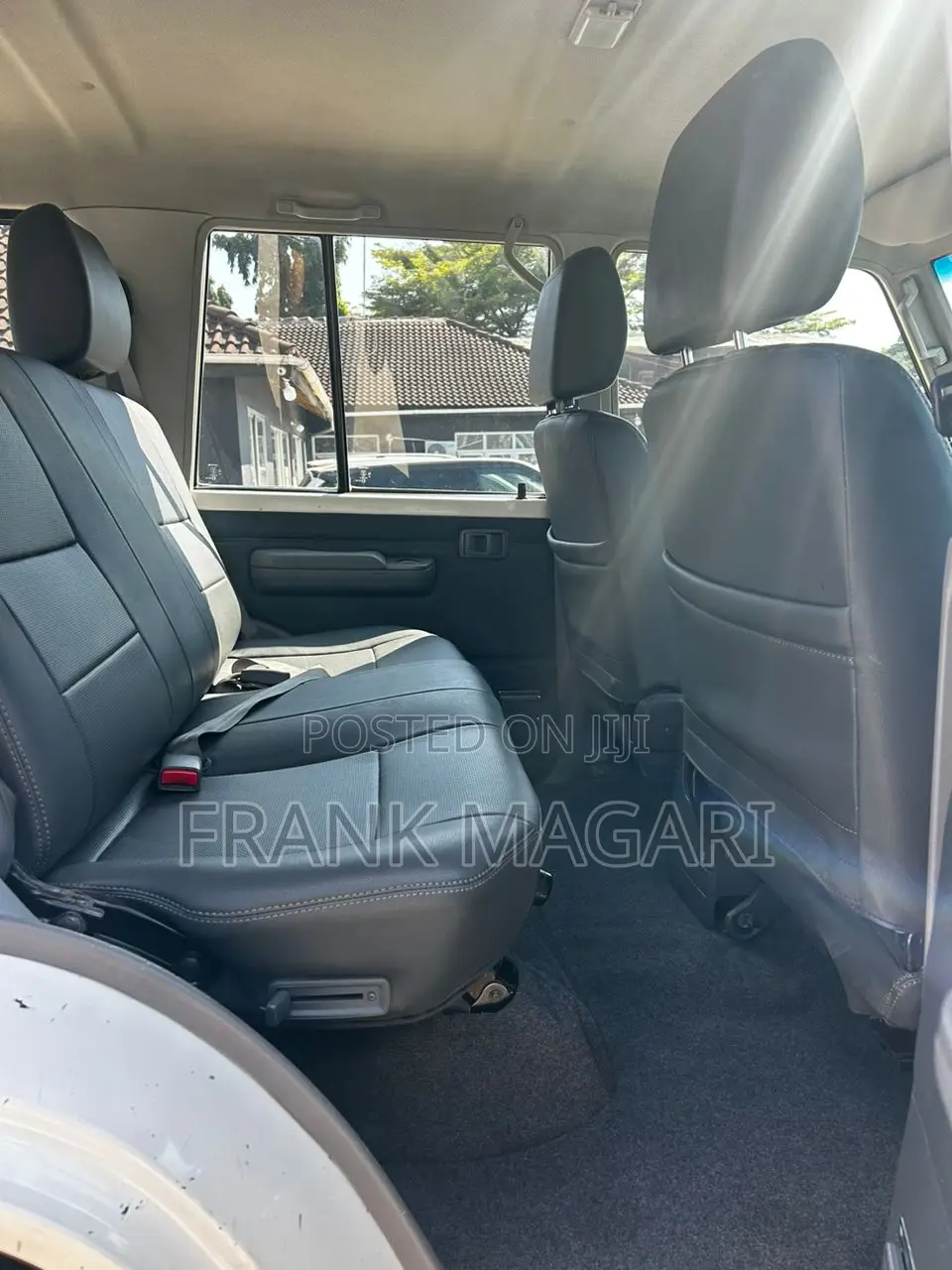 Toyota Land Cruiser 2010 White
