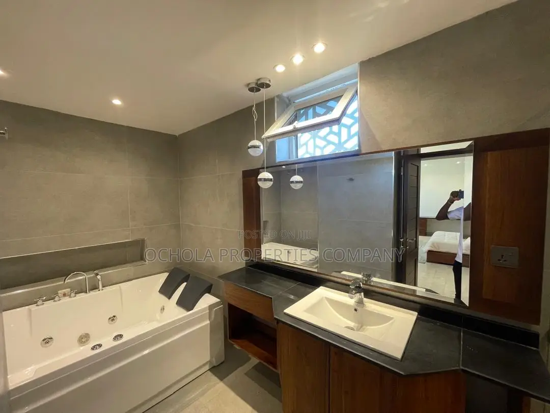 Furnished 3bdrm Apartment in Masaki for rent